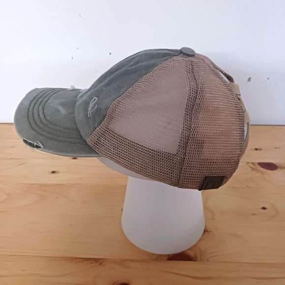 Pony Tail Ball Cap - Picture 3 of 8